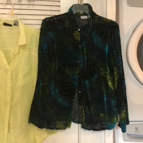 Tops - Picture 4 of 8